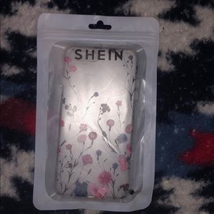 Free with purchase 💛 iPhone 7P/8P Floral Case